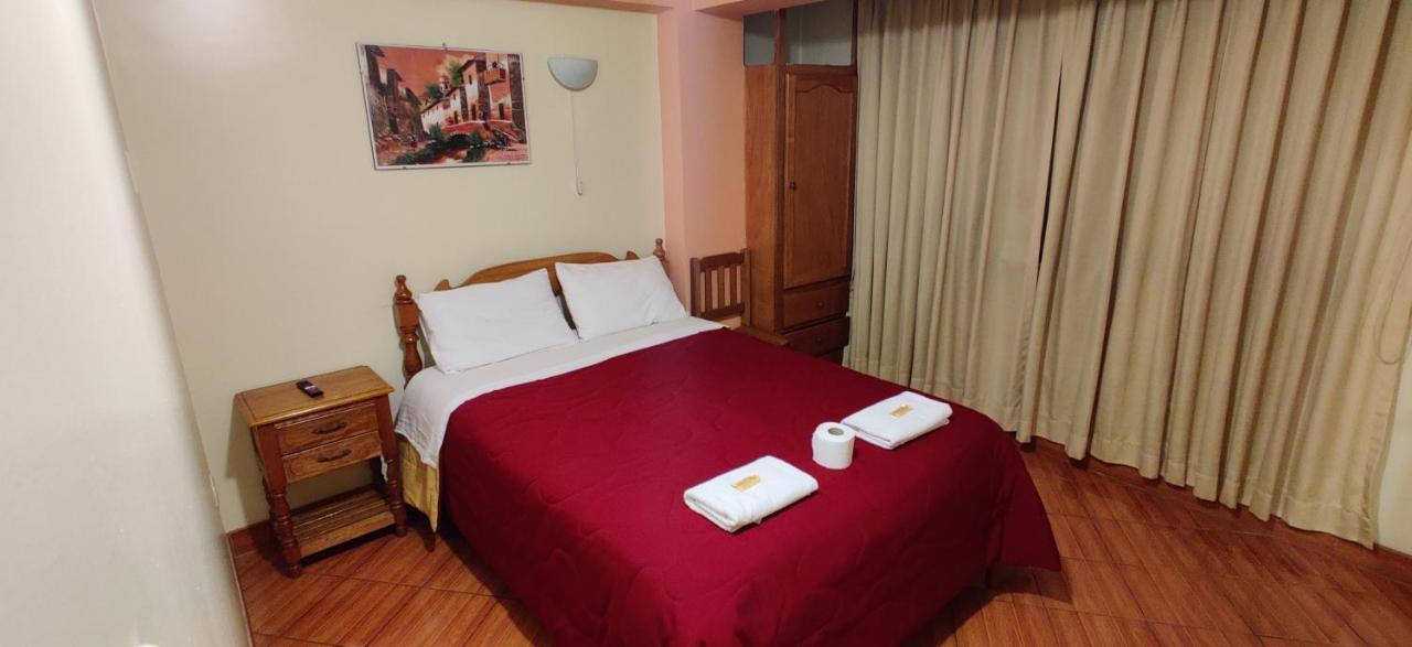هواراس Lhotse Hostel B&B المظهر الخارجي الصورة